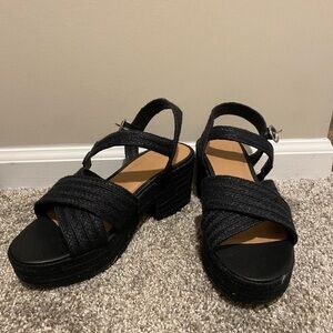 NWOT Old Navy Sandals